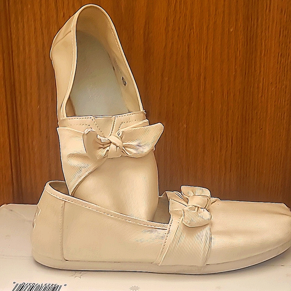 Casual Toms Womens 7W